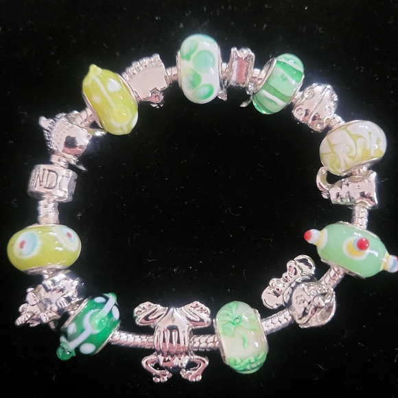 Brooches & Bracelets Lot - Picture 10 of 11